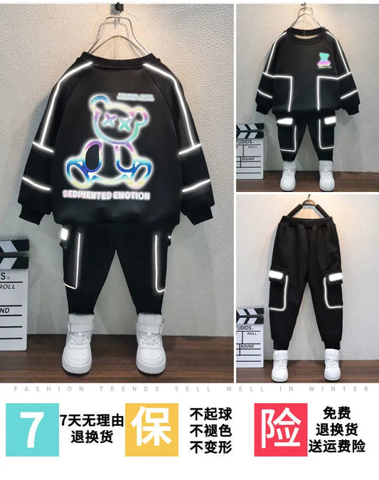 Boys' Spring and Autumn Set: Internet famous Little Bear Reflective Sweater, Sports Children's Wear 2024 New Boys, Mid to Big Bo